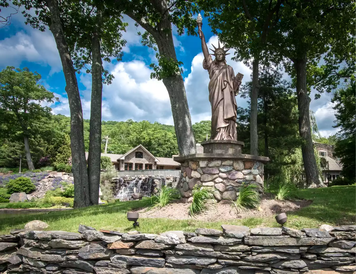 derek-jeter-house-statue-of-liberty